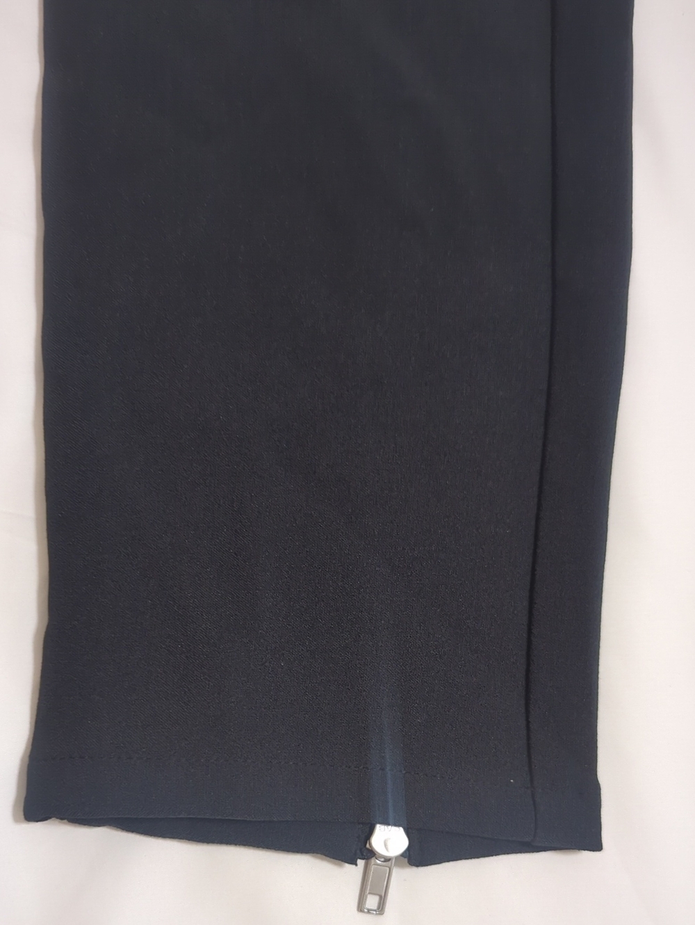 NWT Urban Outfitters Nyx Zip-Hem Pant, Color Black Size S/P - Picture 6 of 15